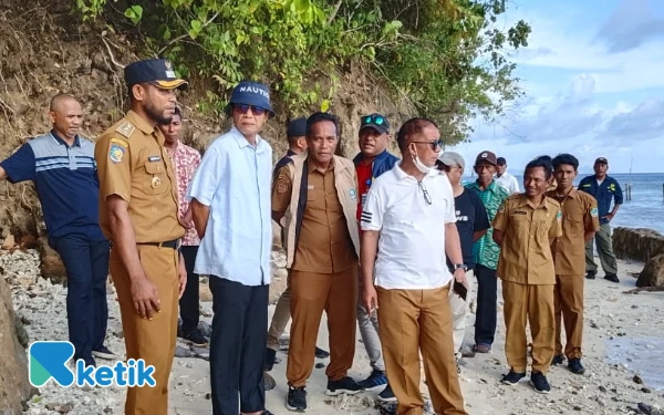 Thumbnail Berita - Wakil Bupati Halmahera Selatan Tinjau Infrastruktur dan Akses Pendidikan di Desa Laigoma Kayoa