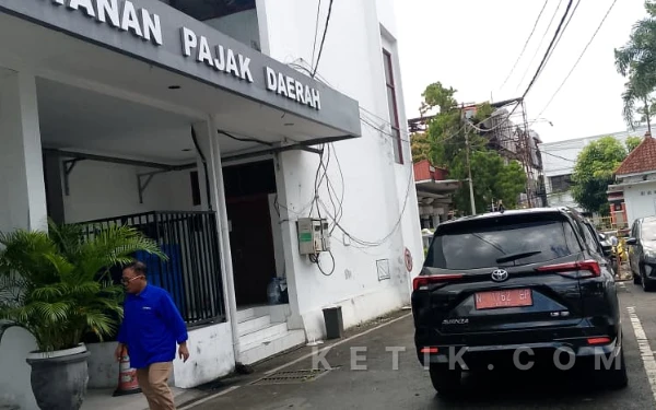 Thumbnail Berita - Demi Efisiensi, Bupati Malang Bakal Lelang Mobil Dinas Kepala OPD dan Beralih ke Sewa Rental