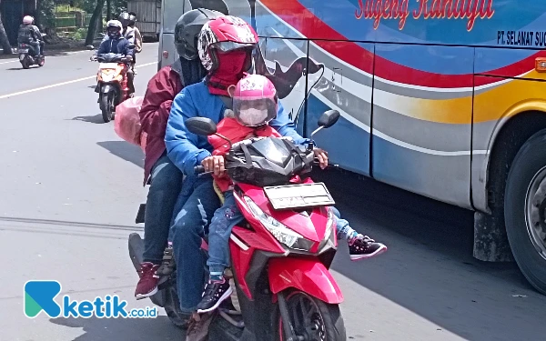 Thumbnail Berita - Tips Mengatasi Anak Rewel dalam Perjalanan Jauh
