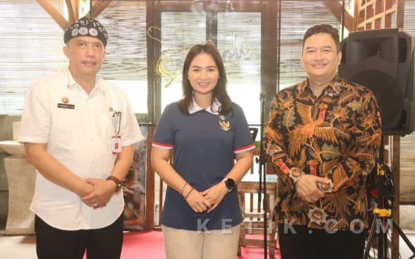 Thumbnail Berita - Cek Kesiapan Libur Lebaran di Kabupaten Malang, Wamenpar Soroti Wisata Bromo hingga Pantai Balekambang