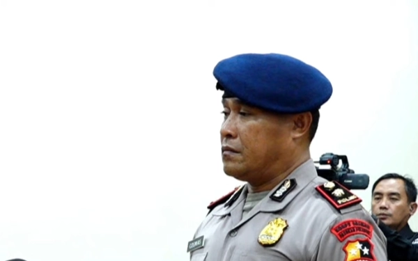 Thumbnail Berita - Kompol Cosmas Dipecat Usai Rantis Brimob Lindas Affan Kurniawan hingga Tewas