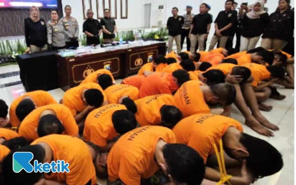 Thumbnail Berita - Pasti Dipecat, Ini Data ASN Sidoarjo yang Digerebek Ikut Pesta Gay di Surabaya