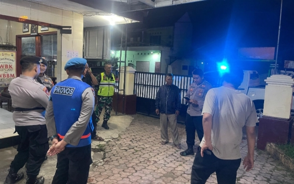 Thumbnail Berita - Patroli Sampai Dini Hari, Kodim 0818 dan Polres Malang Bikin Warga Nyaman dan Aman