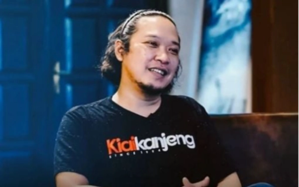 Thumbnail Berita - Profil Sabrang Mowo Damar Panuluh, Anak Cak Nun yang Jadi Tenaga Ahli Dewan Pertahanan Nasional