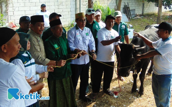Sembelih Kurban di Candi, Ketua DPC PKB Sidoarjo Abdillah Nasih: Semoga Jadi Penyemangat Kader Potensial