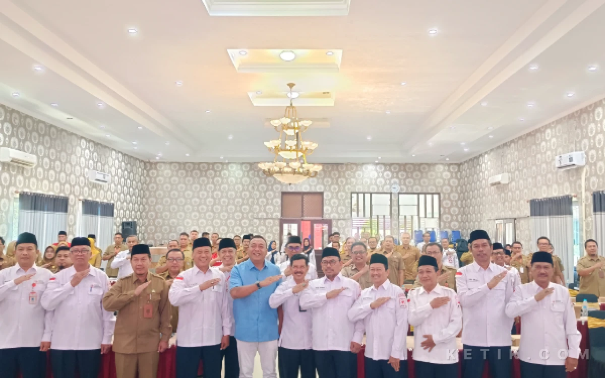 Thumbnail Berita - Buka Muscab PMI Situbondo, Bupati Mas Rio Tekankan Sinergi dan Target Naik Kelas