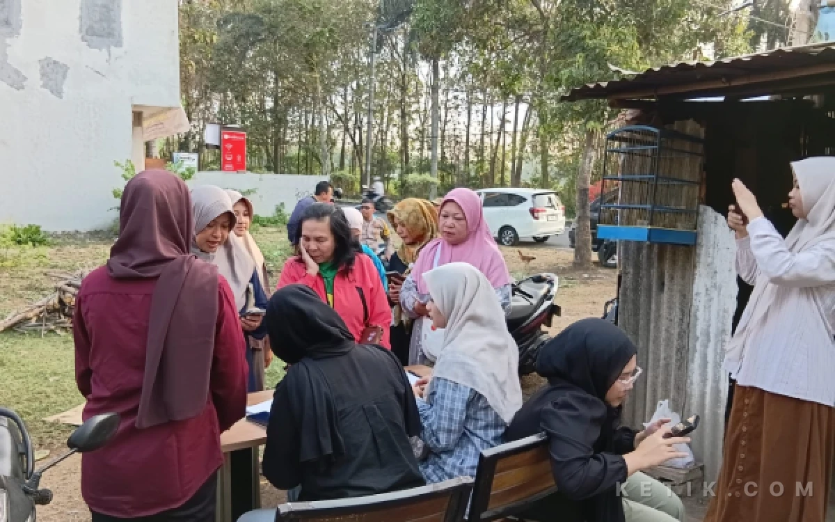 Thumbnail Berita - Warga Cemorokandang Berharap KKMP Rutin Gelar Bazar Murah, Usul Sediakan Sembako