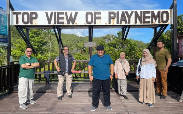 Thumbnail Berita - Gus Fahrur Bululawang Malang, Ketua PBNU Komisaris di Gag Nikel yang Bermasalah