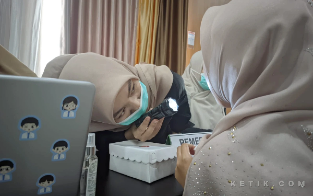 Thumbnail Berita - Kolaborasi dengan Dinkes, Ratusan Nakes RSUD dr. Darsono Pacitan Kompak Ikuti CKG