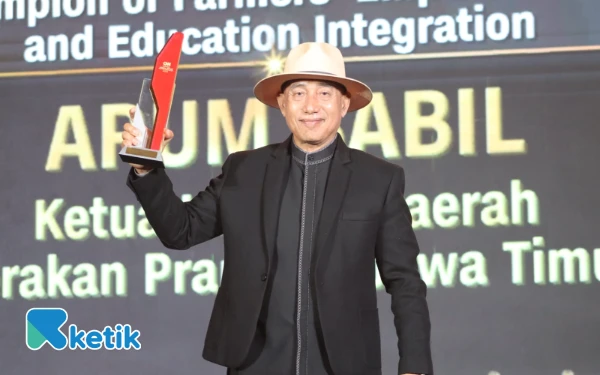 Thumbnail Berita - Sukses di Pramuka, Ketua Kwarda Jatim HM Arum Sabil Raih CNN Indonesia Awards 2025