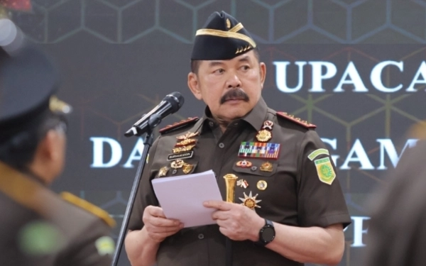 Jaksa Agung Rotasi 14 Kajati, Termasuk Jawa Timur