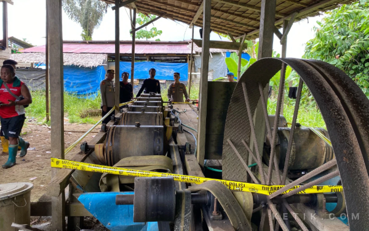 Thumbnail Berita - Anomali Tambang Ilegal di Halsel: Hilang Saat Aparat Datang, Muncul Saat Pergi