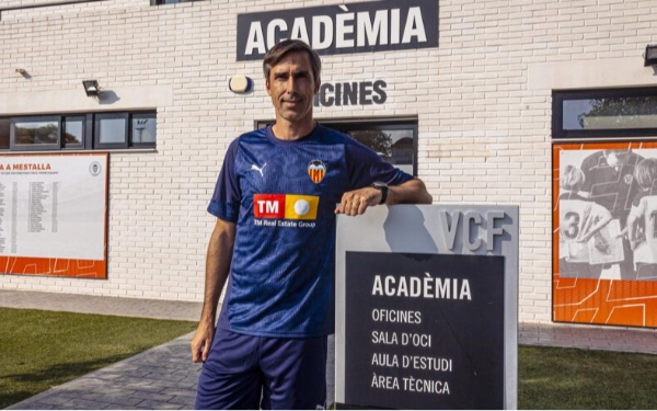 Thumbnail Berita - Tragedi Kapal Karam di Labuan Bajo Renggut Nyawa Pelatih Valencia CF Fernando Martin dan 3 Anaknya