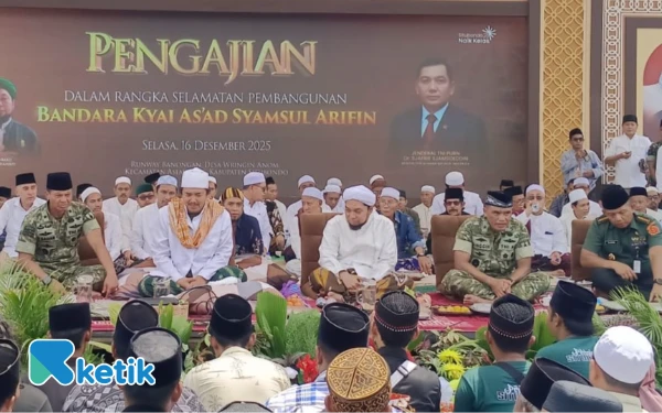 Thumbnail Berita - Dua Kiai Kharismatik Situbondo Gelar Pengajian dan Doa Bersama Pembangunan Bandara KASA