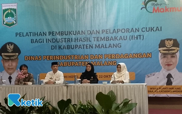 Thumbnail Berita - Optimalkan DBHCHT, Disperindag Kabupaten Malang Gelar Pelatihan Pembukuan