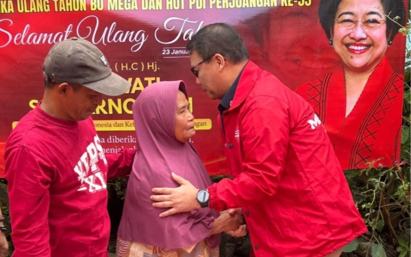 Thumbnail Berita - Bedah Rumah Lansia di HUT Megawati ke-79 dan HUT PDIP ke-53, Ahmad Basarah: Menangis dan Tertawa Bersama Rakyat
