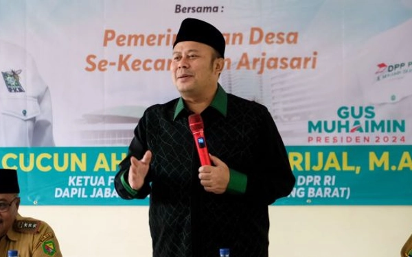 Thumbnail Viral, Wakil Ketua DPR Cucun Ahmad Syamsurijal Emosional Tanggapi Saran soal Makan Bergizi Gratis