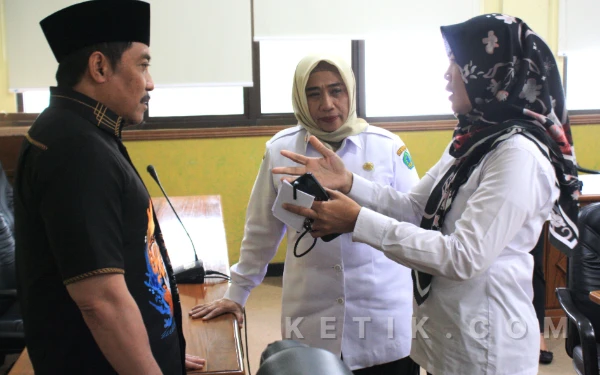 Thumbnail Berita - DPRD Sidoarjo Bongkar Tragedi Kakek Cabul "Predator Anak"