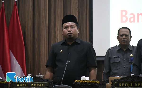Thumbnail Berita - Wakil Bupati Bondowoso Tegaskan Bantuan DBHCHT Wujud Komitmen Pemerintah Manfaatkan Hasil Tembakau