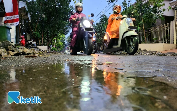 Thumbnail Berita - WASPADA! Cuaca Ekstrem Diprakirakan Landa Jatim, Termasuk Hujan Es