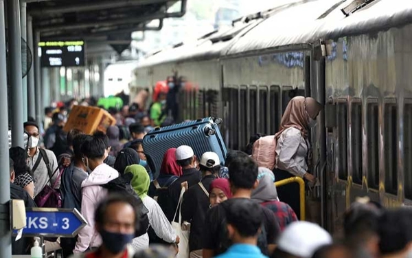 Sebanyak 42.700 Penumpang Kereta Api Mudik dari Jakarta Hari Ini