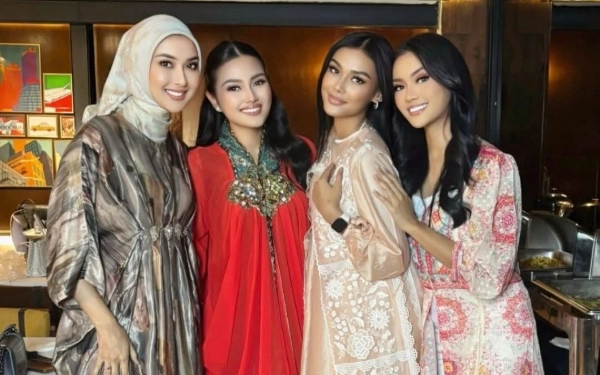 Thumbnail Puteri Indonesia Jawa Barat lintas generasi menggelar acara buka bersama, yaitu Kevin Lilliana, Jesica Fitriana, Farhana Nariswari, Harashta Haifa Zahra. (Foto: Instagram officialputeriindonesia)