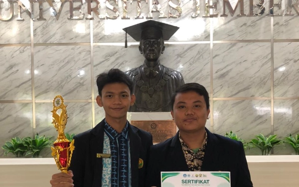 Thumbnail Berita - Mahasiswa UNEJ Ciptakan Insinerator Pengolah Sampah Jadi Listrik, Solusi Limbah dan Energi Terbarukan