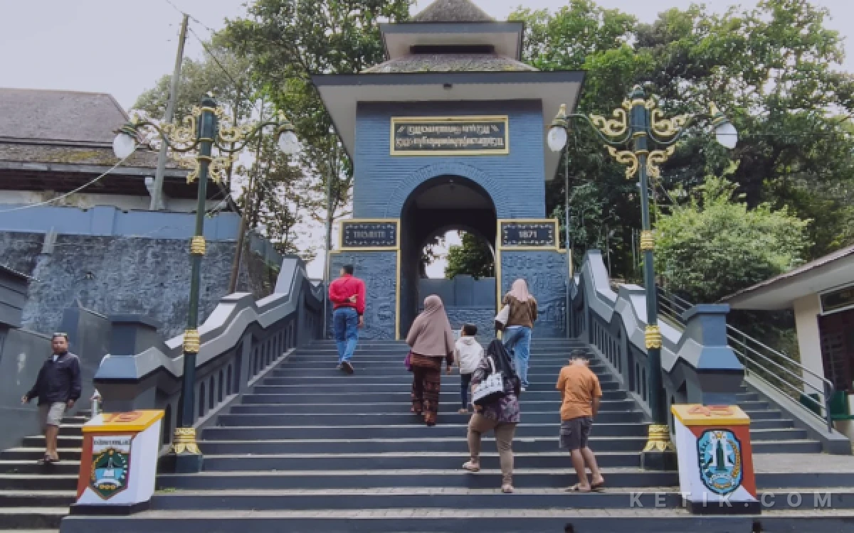 Thumbnail Berita - Kisah Bentoel dan Gunung Kawi, dari Ziarah yang Melahirkan Nama Salah Satu Merek Rokok Terbesar di Indonesia