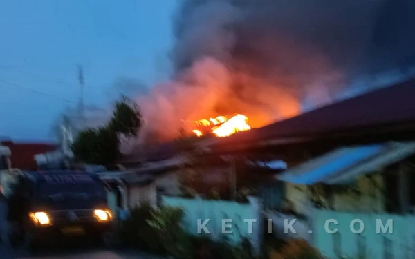 Thumbnail Berita - Pulang Salat, Rumah Warga di Obi Halsel Sudah Dilalap Api