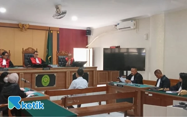 Thumbnail Berita - Eks Kepala Diskominfo Sleman Seret Pimpinan Daerah: Penasehat Hukum Klaim Bupati Restui Anggaran Bandwidth