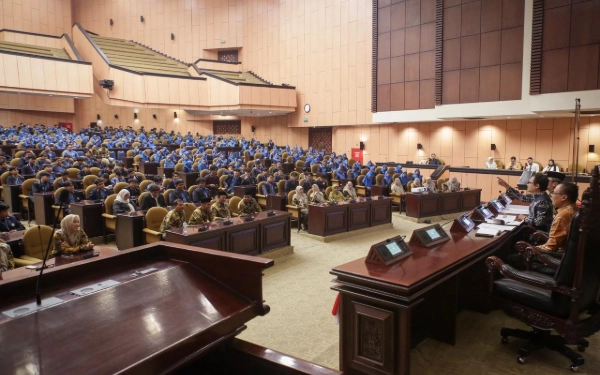 Thumbnail Berita - Ratusan Siswa MAN 2 Kota Malang Studi ke Senayan, Anggota DPR RI Cak Udin Kuatkan Edukasi Politik Kebangsaan