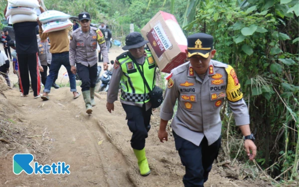 Thumbnail Berita - Kapolres Aceh Tengah Salurkan Bantuan untuk Warga Celala yang Terisolasi Bencana