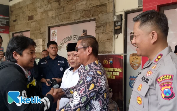 Thumbnail Berita - Rusak Pos Polisi dan Polsek, 13 Pemuda Diamankan Polres Malang