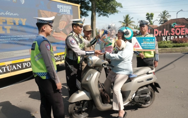 Thumbnail Berita - Wow! 103.132 Pelanggar Ditindak Polres Malang Selama Operasi Zebra Semeru 2025