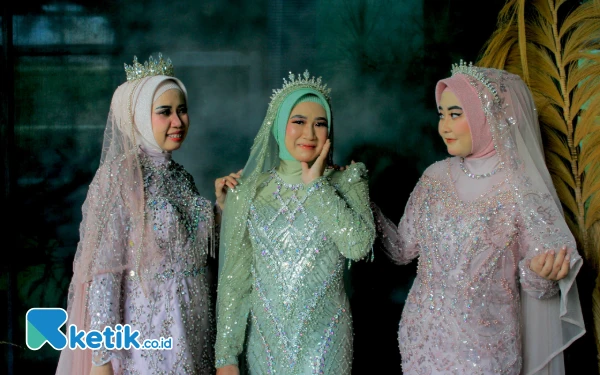 Thumbnail Berita - Lomba Rias Pengantin Warnai Peringatan Hardiknas di SMAN 1 Gondangwetan