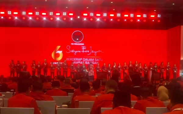 Thumbnail Berita - WOW... Risma, Ahok, Ganjar Masuk Jajaran Elite! Intip Formasi Lengkap Pengurus DPP PDIP 2025-2030