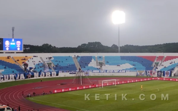 Thumbnail Berita - Biang Sepinya Laga Arema FC di Kanjuruhan, Aremania: Tiket Elit Prestasi Sulit