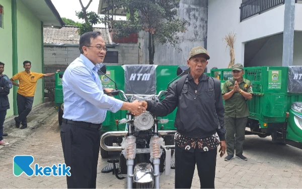 Thumbnail Berita - DTPHP Kabupaten Malang Gelontor Alsintan bagi Petani Tembakau Lewat DBHCHT
