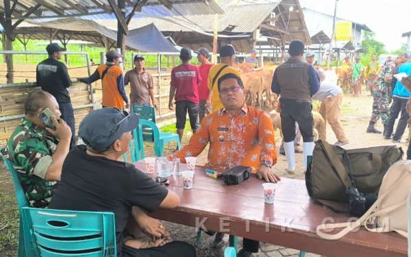 Thumbnail Berita - Bantuan Kerohiman Ternak Sapi dan Kambing Tahap II dari Menhan RI Disalurkan Pemkab Situbondo