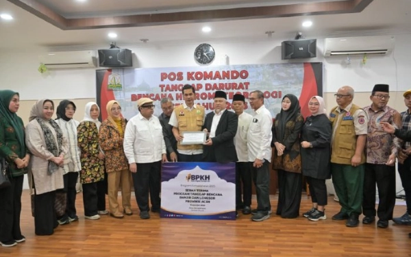 Thumbnail Berita - DPR Desak Presiden Prabowo Tetapkan Banjir di Tiga Provinsi Sumatera sebagai Bencana Nasional