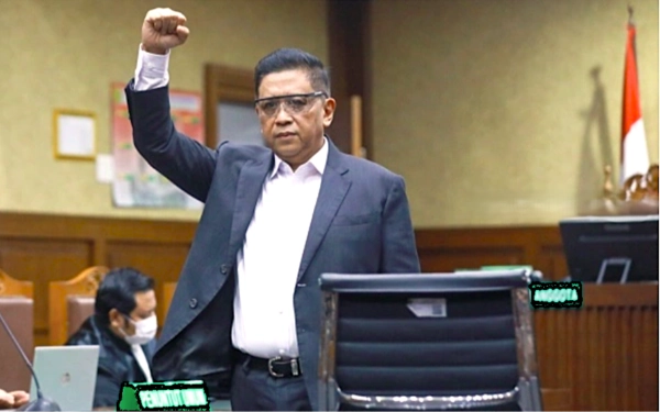 Thumbnail Berita - Bebas dari Tahanan, Hasto Langsung Terbang ke Bali Gabung Kongres PDIP?