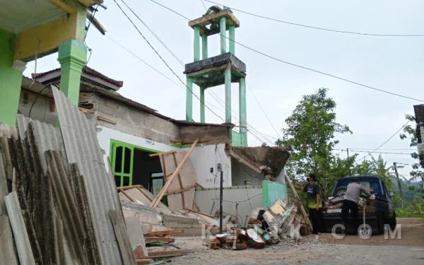 Thumbnail Berita - 5 Fakta Gempa Megathrust M 6,4 di Pacitan