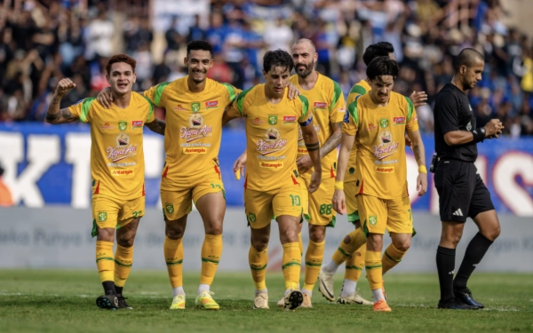 Thumbnail Berita - Update Klasemen Super League, Persebaya Tembus Peringkat 6!