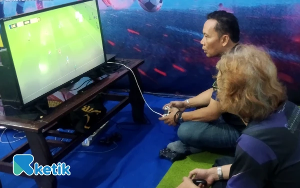 Thumbnail Berita - E-Football Journalist Cup Kediri Raya, Ajang Silaturahmi Para Pencari Berita lewat E-Sport