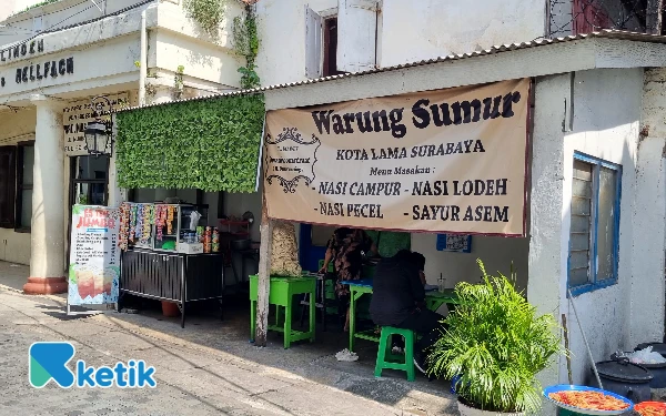 Thumbnail Berita - Nasib Pedagang Kecil di Kota Lama,  Warung Sumur Pilih Bertahan di Tengah Kepungan Kafe Modern