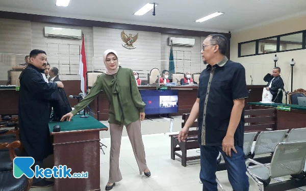 Mantan Bupati Probolinggo dan Suaminya Ajukan PK di Pengadilan Tipikor
