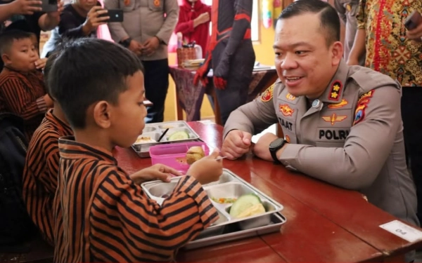 Thumbnail Berita - AKBP Danang ke PMJ, Begini Profil Pejabat Baru Kapolres Malang AKBP M Taat Resdianto