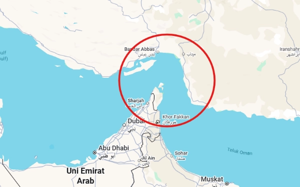 Thumbnail Berita - Kapal Indonesia Belum Bisa Lewat Selat Hormuz, Ini Alasan Iran