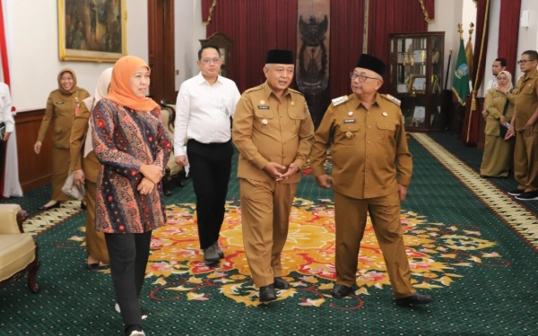 Thumbnail Berita - Temui Gubernur Khofifah, Bupati Malang: Jalan Ngantang-Wlingi Naik Status Jadi Jalan Provinsi