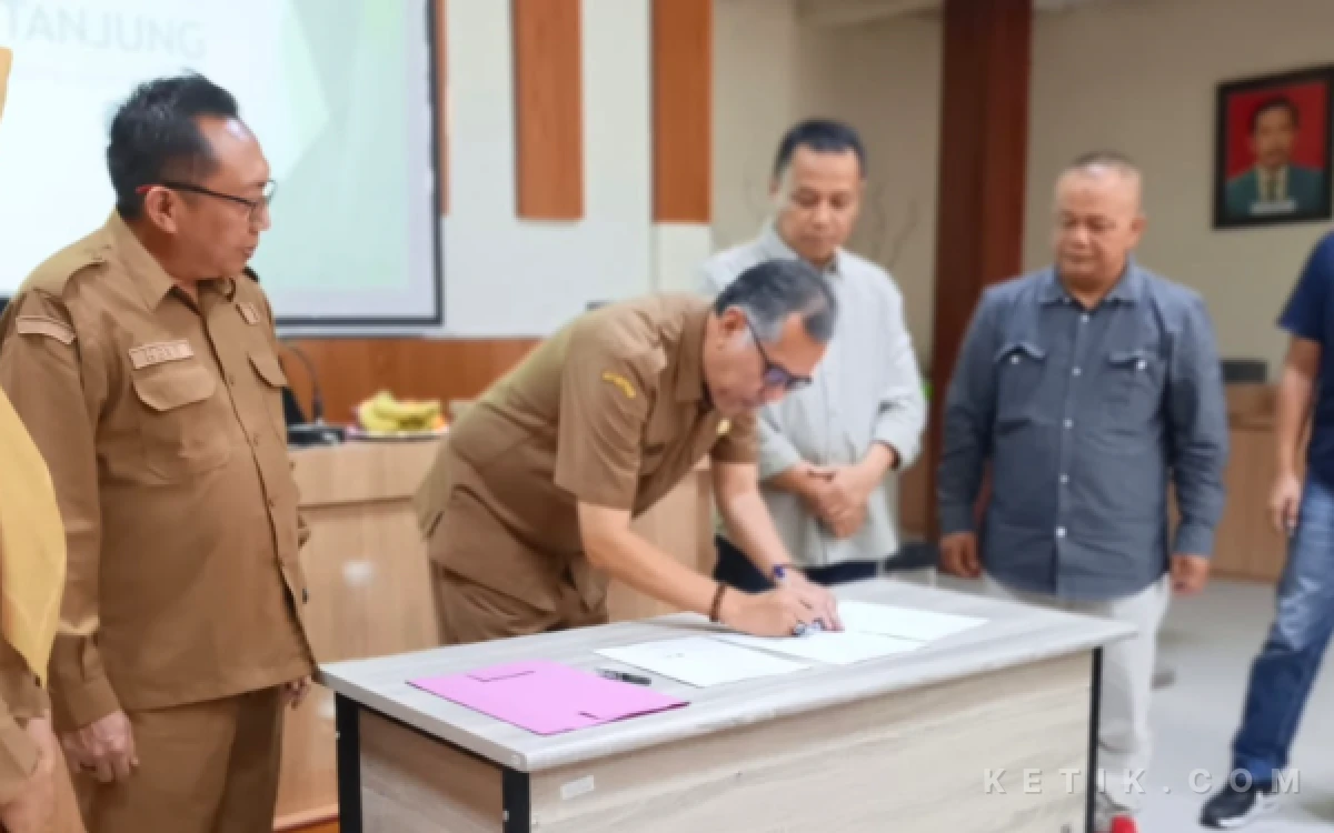 Thumbnail Berita - Tingkatkan Derajat Kesehatan Pekerja, Puskesmas Tanjung Gencarkan Program Nakes Door to Door ke PT BIG